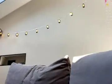Domitilabarrus  live sex cam