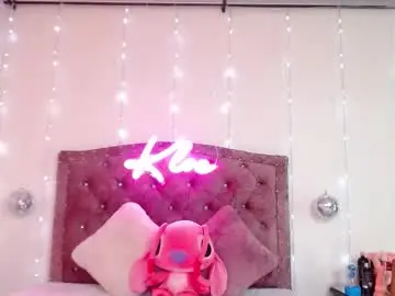 Kloefernandezz  live sex cam