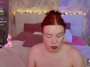 Lucyhornydoll  live sex cam