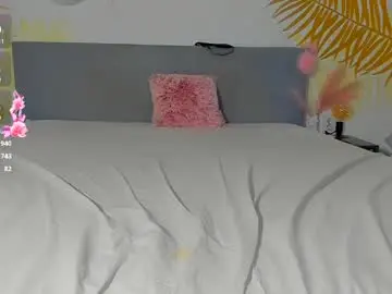 Pinkyishere  live sex cam