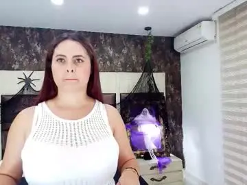 Roxy_skyee  live sex cam