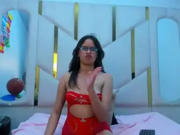 Sweetluna2  live sex cam
