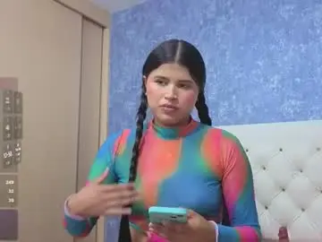 Yulissa_girls  live sex cam