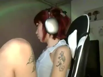 Loveee_star  live sex cam