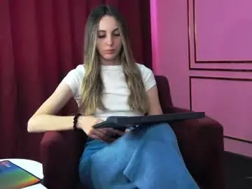 Miawollson  live sex cam