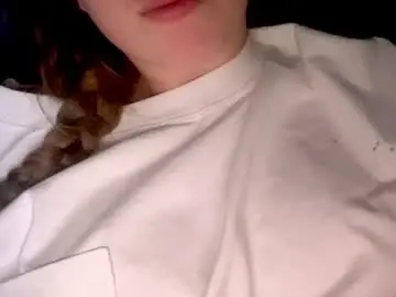 Sofinovvak  live sex cam