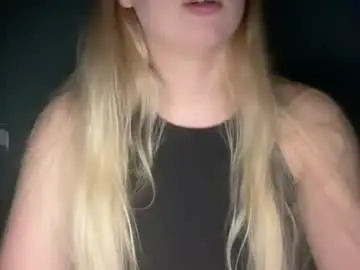Sofinovvak  live sex cam