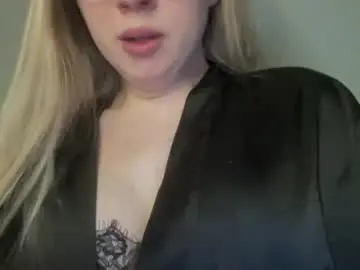 Sofinovvak  live sex cam