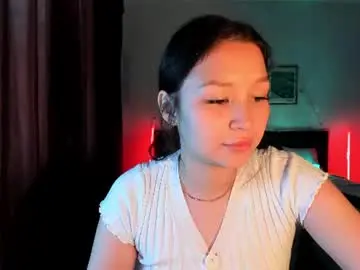 Adelinekilli  live sex cam