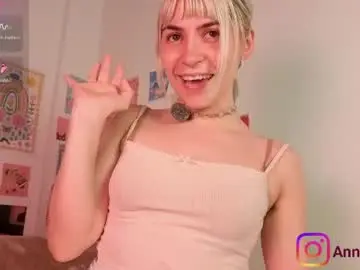Annietinky  live sex cam