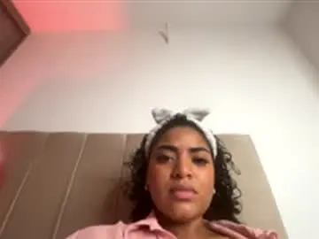 Carlymonroee_  live sex cam
