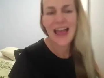Crazyanny  live sex cam