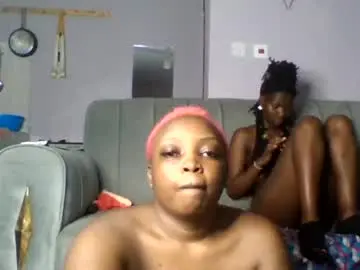 Goldencurves_bunny  live sex cam