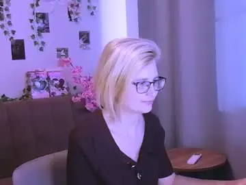 Helen_bird  live sex cam
