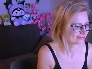 Helen_bird  live sex cam