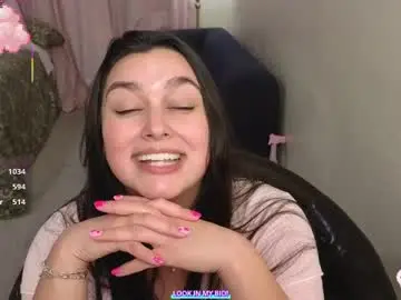 Honey_tia  live sex cam