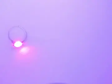 Nia_collinss  live sex cam