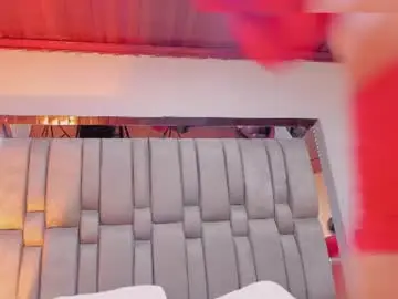 Nikkysmiith  live sex cam