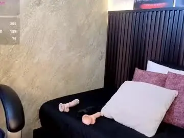 Tanisha__lux  live sex cam