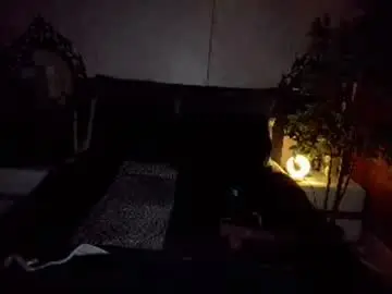 Temptresscrystalia  live sex cam