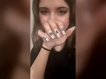 8pretty_bella8  live sex cam