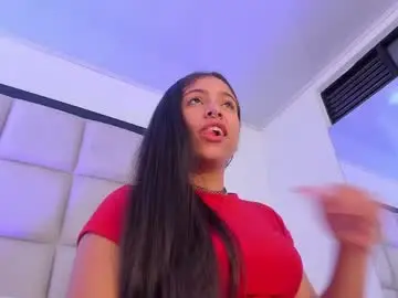 Cloheebell  live sex cam
