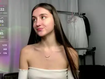 Cloudbae  live sex cam