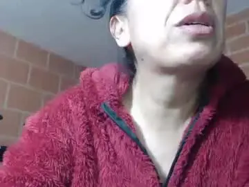 Evatuya  live sex cam