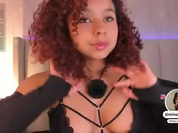 Laracurls  live sex cam