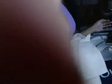 Lexi818  live sex cam