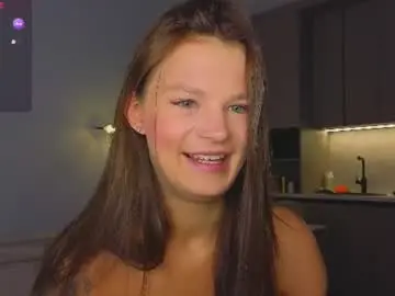 Lovely_babyy  live sex cam