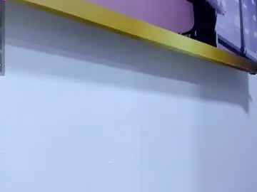 Luna__skinny_  live sex cam