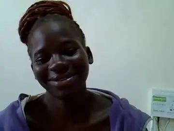 Mamichula42  live sex cam