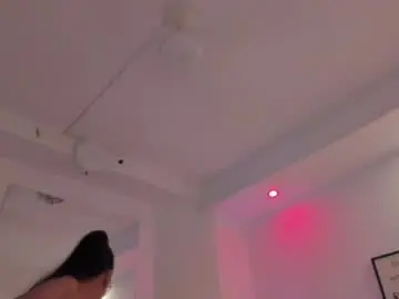 Melan_owen  live sex cam