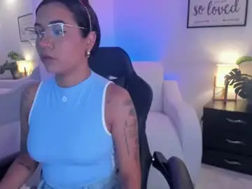 Melan_owen  live sex cam