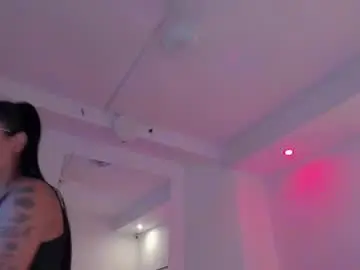 Melan_owen  live sex cam