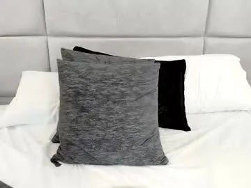 Miaa_desire  live sex cam