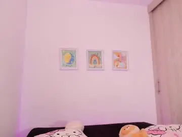 Nianoretti  live sex cam