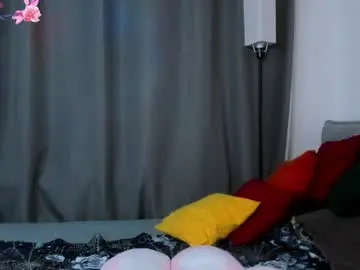 Phoenixvale  live sex cam