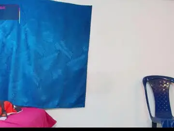 Sexy_curvi  live sex cam