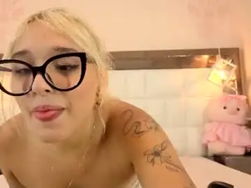 Skylerrose4  live sex cam