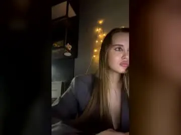 Vinarett  live sex cam