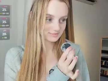 Blondysky  live sex cam