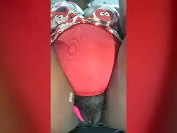 Browniewhitmilk  live sex cam