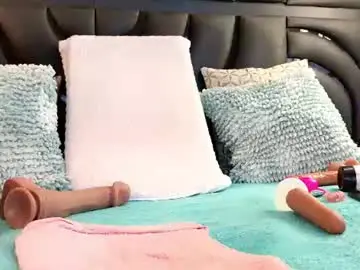 Irissross  live sex cam