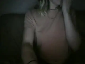 Kayleen225  live sex cam