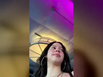 Nicole1610  live sex cam