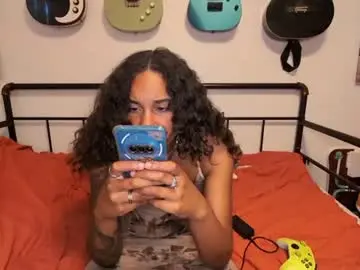 Onlystrings  live sex cam