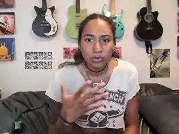 Onlystrings  live sex cam