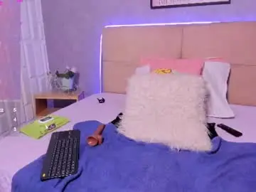 Roxanebrown  live sex cam